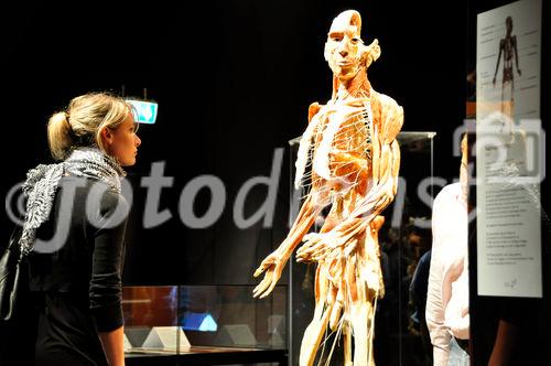 Gunter von Hagens umstrittene und in Deutschland verbotene Ausstellung Körperwelten wird in Zürich im Puls 5 vom 11. September bis 28. Februar 2010 gezeigt. Gunter von Hagens art-exhibition about human bodies will be shown in Zürich from september 11th to february 28th in the Puls 5 areal. 