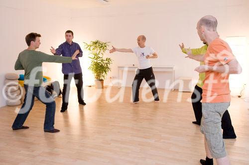 (C) fotodienst/Anna Rauchenberger - Wien 09.09.2009 - Heute öffnete das FREIRAUM - Institut für ganzheitliche Entwicklung in der Türkenstraße im 9. Wiener Gemeindebezirk seine Pforten. Angeboten werden eine große Fülle an Kursen, Seminaren, Workshops, Coachings und Therapiemethoden von Yoga bis Qigong.
