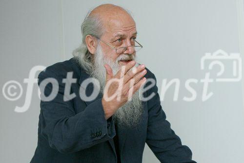 (C)fotodienst/Martina Draper; Cawi Print - Die Reichweitenstudie der spezifischen Zeitschriften, Foto:
Dr. Rudolf Bretschneider, GfK 