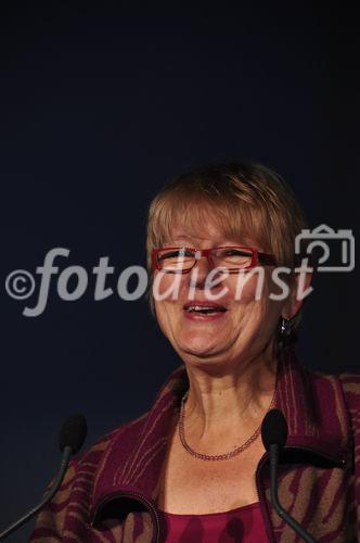 Llona Kickbusch, Geschäftsführerin des World Demographic & Ageing Forum, anlässlich der Preisverleihung des Prix des Generations an das IKRK am Samstag im St. Galler Campus