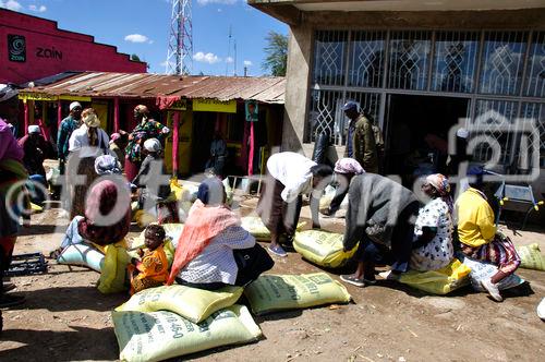 Noch immer leben über 100'000 Vertriebene in den Flüchtlingscamps, die vom Kenya Red Cross und IKRC/ICRC versorgt werden. 