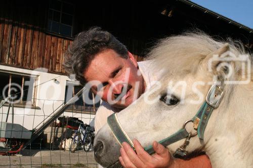 (C)fotodienst/Julia Fuchs, 19.8.2009; Gnadenhof Riefensberg Vorarlberg, geführt von Rudi Längle, Am Bild: Rudi Längle