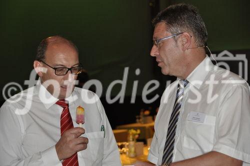 Zur feierlichen Grundsteinlegung für den Neubau auf dem Maag-Areal in Zürich West hatten neben der Swiss Prime Site AG (Investor) und der HRS Real Estate AG (Totalunternehmen)
auch der künftige Mieter, das Wirtschaftsprüfungs- und Beratungsunternehmen Ernst &
Young, eingeladen. Ernst & Young wird das Gebäude als neuen Zürcher Firmensitz nutzen.
