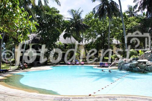 Noch hat es wenige Touristen und Badegäste im Swimmingpool der Severin Sea Lodge in Mombasa