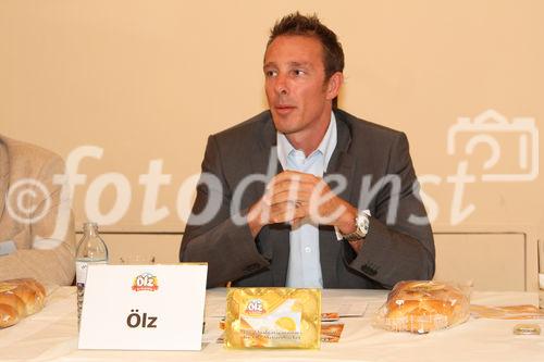 © fotodienst/Katharina Schiffl - Wien 12.08.2009 - Ölz Meisterbäcker: Als Erster ausschließlich Eier aus Bodenhaltung - Pressekonferenz mit Bernhard Ölz, Geschäftsführer Ölz Meisterbäcker