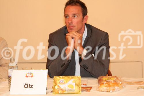 © fotodienst/Katharina Schiffl - Wien 12.08.2009 - Ölz Meisterbäcker: Als Erster ausschließlich Eier aus Bodenhaltung - Pressekonferenz mit Bernhard Ölz, Geschäftsführer Ölz Meisterbäcker