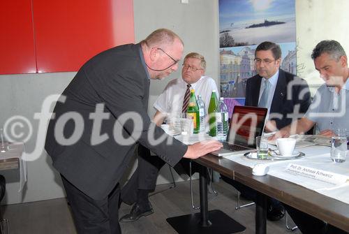 Mag. Kurt Schaller, Projektmitarbeiter Donaulimes, Cultural Heritage Computing, Universität Salzburg - 
Die Erweiterung des UNESCO Welterbes „Grenzen des römischen Reiches“ in die Donaulimesländer