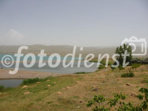 Die osttürkische Region rund um den Van-See soll mit massiven Investitionen in die touristische Infrastruktur fit für die Zukunft gemacht werden. Im Bild: Blick von der Ferienanlage Dr. Koch Reisen auf den sodahältigen See.