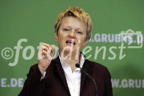 Berlin, den 26.01.2009
Foto:  Renate Kuenast, Spitzenkandidatin von BUENDNIS 90/DIE GRUENEN,
anlaesslich einer Pressekonferenz in Berlin.
Copyright by: Reiner Zensen