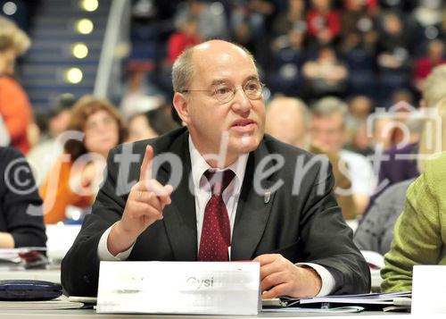 Deutschland, Essen, 28.02.2009 Germany, Essen, 28.02.2009
Foto: Gregor GYSI, Fraktionsvorsitzender im Deutschen Bundestag, Gregor GYSI, Group Chairman at the German Bundestag
Copyright by: Sepp Spiegl