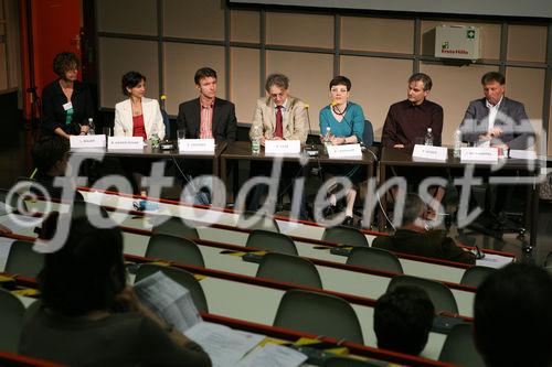 (C) fotodienst/Anna Rauchenberger - Wien, am 20.05.2009 - Die Multiple Sklerose Gesellschaft Wien veranstaltete heute im Wiener AKH ein Symposium für Betroffene, Angehörige, Therapeuten und medizinisches Personal zum Thema Multiple Sklerose und Arbeit. FOTO: Podiumsdiskussion