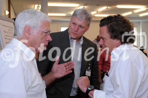 (c) fotodienst / Michael Gruber - Wien, Management und Beratung in Krisenzeiten - Pressegespräch anlässlich der 4th International Conference on Management Consulting. Foto: v.r.: Leon de Caluwé, Vrije Universität, Dr. jur. Ralph Grossman, iff-Universität Klagenfurt