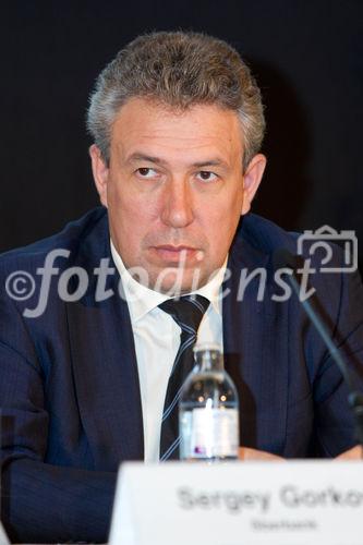 (C) fotodienst.at /Anna Rauchenberger  - Wien, 08.09.2011 –  Die Österreichische Volksbanken AG (ÖVAG) verkauft ihre Tochtergesellschaft Volksbank International AG (VBI) an die russische Sberbank. Der Kaufpreis beträgt 585 Mio. Euro. FOTO: Sergey Gorkov, Sberbank