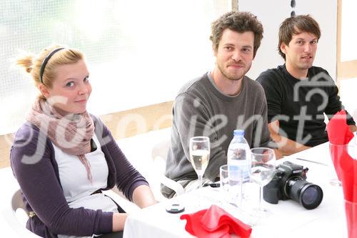 (C) fotodienst/Anna Rauchenberger - Wien, am 02.06.2009 - Heute lud die Wohnbauvereinigung für Privatangestellte gemeinnützige Ges.m.b.H. zur Feier der Dachgleiche zum Frauenwohnprojekt ro*sa im 22. Wiener Gemeindebezirk. 