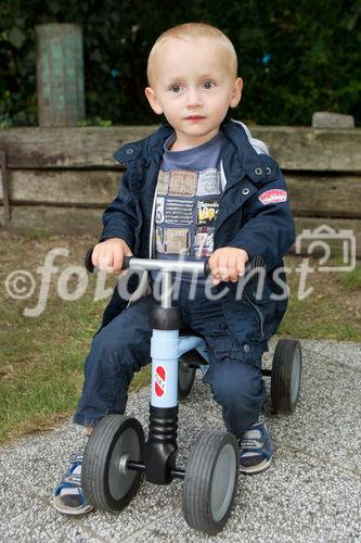 (C) fotodienst.at / Anna Rauchenberger - Mödling, am 08.09.2011 - Sommerfest beim 'Steuerprofi', der Steuerberatungskanzlei Tiefengraber und Partner in Mödling.