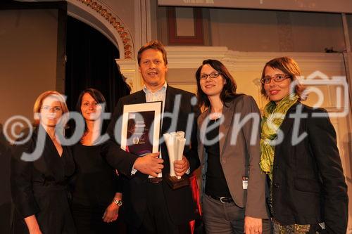 (c) sonja burtscher/ fotodienst.
Casino Baden 20.5.2009, Great Place To Work Award Ceremony 2009. Preisvergabe an die Gewinner des GPTW- Wettbewerbs unter dem Motto von Mitbegründer Robert Levering:
