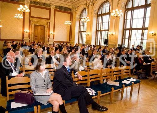 Am 14. 5. 2009 fand im kleinen Festsaal der Universität Wien eine Diskussion statt, unter dem Thema: Begegnung mit der Wirtschaftskrise