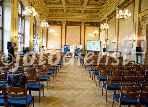 Am 14. 5. 2009 fand im kleinen Festsaal der Universität Wien eine Diskussion statt, unter dem Thema: Begegnung mit der Wirtschaftskrise