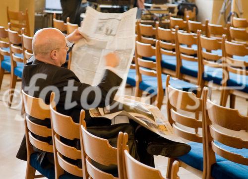 Am 14. 5. 2009 fand im kleinen Festsaal der Universität Wien eine Diskussion statt, unter dem Thema: Begegnung mit der Wirtschaftskrise