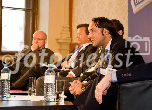 Am 14. 5. 2009 fand im kleinen Festsaal der Universität Wien eine Diskussion statt, unter dem Thema: Begegnung mit der Wirtschaftskrise