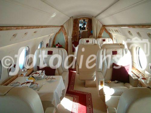 Privat-Aviation: Gulfstream Business Jet Interior design. Privatjet-Inneneinrichtung für geschäftsreisen.