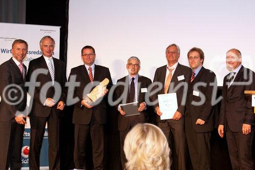 c)fotodienst/Andrea Ganshorn - Frankfurt am Main, 05.05.2009 - Preisverleihung für 'Deutschlands beste Wirtschaftsredaktionen' und 'Deutschlands beste Unternehmenssprecher' durch das Branchenmagazin 'Wirtschaftsjournalist', FOTO: v.l.n.r.  Johann Oberauer (Herausgeber 'Wirtschaftsjournalist'), Prof. Dr. Keitel (Präsident des BDI), ), Holger Steltzner (Herausgeber F.A.Z.), Martin Romanczyk (dpa), Robert Landgraf (Handelsblatt), Markus Wiegand (Chefredakteur 'Wirtschaftsjournalist'), Reinhard Fröhlich (Geschäftsinhaber DELTA Communications)

