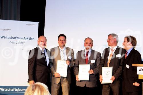 c)fotodienst/Andrea Ganshorn - Frankfurt am Main, 05.05.2009 - Preisverleihung für 'Deutschlands beste Wirtschaftsredaktionen' und 'Deutschlands beste Unternehmenssprecher' durch das Branchenmagazin 'Wirtschaftsjournalist', FOTO: v.l.n.r. Reinhard Fröhlich (Geschäftsinhaber DELTA Communications), Tim Bartz (FTD), Claus Döring (Börsen-Zeitung), Robert Landgraf (Büroleiter 
Handelsblatt Frankfurt), Markus Wiegand (Chefredakteur 'Wirtschaftsjournalist')