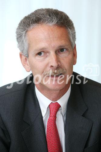 (C) fotodienst/Anna Rauchenberger - Wien, 05.05.2009 -  Vienna International und die Rainer Gruppe eröffnen heute Abend ihr zweites gemeinsames Hotel in Wien: das 4-Sterne Rainers im 10. Wiener Gemeindebezirk. FOTO: Gerhard Lemberger, Geschäftsführer RHW, Projektentwickler RAINERS Hotels