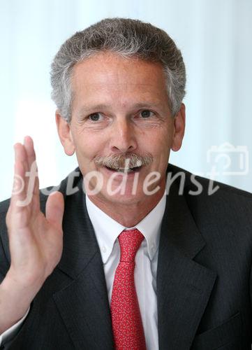 (C) fotodienst/Anna Rauchenberger - Wien, 05.05.2009 -  Vienna International und die Rainer Gruppe eröffnen heute Abend ihr zweites gemeinsames Hotel in Wien: das 4-Sterne Rainers im 10. Wiener Gemeindebezirk. FOTO: Gerhard Lemberger, Geschäftsführer RHW, Projektentwickler RAINERS Hotels