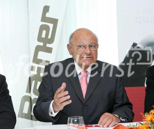 (C) fotodienst/Anna Rauchenberger - Wien, 05.05.2009 -  Vienna International und die Rainer Gruppe eröffnen heute Abend ihr zweites gemeinsames Hotel in Wien: das 4-Sterne Rainers im 10. Wiener Gemeindebezirk. FOTO: Senator Burkhard Ernst, Vorstand Rainer AG, Gründer der RAINER Gruppe