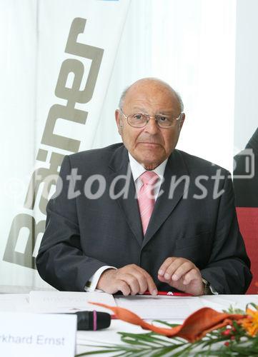 (C) fotodienst/Anna Rauchenberger - Wien, 05.05.2009 -  Vienna International und die Rainer Gruppe eröffnen heute Abend ihr zweites gemeinsames Hotel in Wien: das 4-Sterne Rainers im 10. Wiener Gemeindebezirk. FOTO: Senator Burkhard Ernst, Vorstand Rainer AG, Gründer der RAINER Gruppe