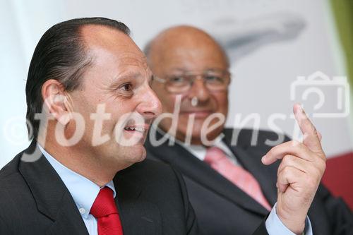 (C) fotodienst/Anna Rauchenberger - Wien, 05.05.2009 -  Vienna International und die Rainer Gruppe eröffnen heute Abend ihr zweites gemeinsames Hotel in Wien: das 4-Sterne Rainers im 10. Wiener Gemeindebezirk. FOTO v.l.: KR Burkhard Ernst, Vorstand RAINER Kraftfahrzeugshandels AG und Senator Burkhard Ernst, Vorstand Rainer AG, Gründer der RAINER Gruppe