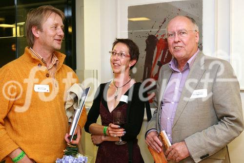 (C) fotodienst/Anna Rauchenberger - Wien, 01.05.2009 -  Zum fünften Mal wurde heute im Wiener Radiokulturhaus die SozialMarie vergeben. Ziel der SozialMarie ist es, innovative soziale Ideen und deren Umsetzung in der Öffentlichkeit bekannt zu machen. Die Unruhe Privatstiftung fördert durch diesen Preis die Vernetzung der Sozialprojekte. Somit können diese als Vorbild für andere Interessierte dienen. 