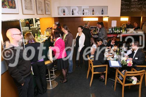 (C) fotodienst/Anna Rauchenberger - Wien, 01.05.2009 -  Zum fünften Mal wurde heute im Wiener Radiokulturhaus die SozialMarie vergeben. Ziel der SozialMarie ist es, innovative soziale Ideen und deren Umsetzung in der Öffentlichkeit bekannt zu machen. Die Unruhe Privatstiftung fördert durch diesen Preis die Vernetzung der Sozialprojekte. Somit können diese als Vorbild für andere Interessierte dienen. 