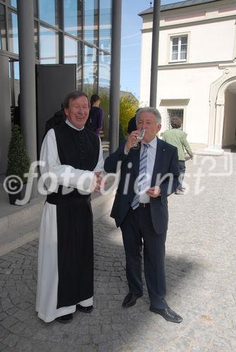 Administrator Pater MArtin Spernbauer, LH Josef Pühringer;
OÖ-Landesausstellung im Stift Schlierbach: 'Mahlzeit!'