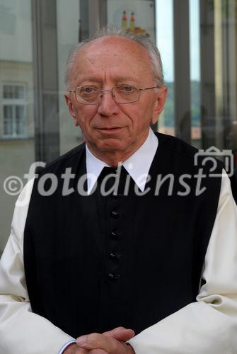 Geschäftsführer Pater Alfred Strigl;
OÖ-Landesausstellung im Stift Schlierbach: 'Mahlzeit!'