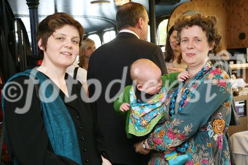 (C) fotodienst/Anna Rauchenberger - Wien, 21.04.2009 - Heute wurde auf der MS Vindobona das Controller Diplom an Absolventen unterschiedlicher Lehrgänge des ÖCI (Österreichisches Controller Institut) verliehen. Gleichzeitig fand auch das Jahrestreffen des ÖCI-Absolventenclubs statt. 