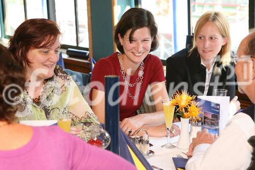 (C) fotodienst/Anna Rauchenberger - Wien, 21.04.2009 - Heute wurde auf der MS Vindobona das Controller Diplom an Absolventen unterschiedlicher Lehrgänge des ÖCI (Österreichisches Controller Institut) verliehen. Gleichzeitig fand auch das Jahrestreffen des ÖCI-Absolventenclubs statt. 