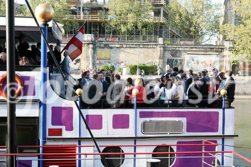 (C) fotodienst/Anna Rauchenberger - Wien, 21.04.2009 - Heute wurde auf der MS Vindobona das Controller Diplom an Absolventen unterschiedlicher Lehrgänge des ÖCI (Österreichisches Controller Institut) verliehen. Gleichzeitig fand auch das Jahrestreffen des ÖCI-Absolventenclubs statt. 