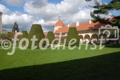 Die NÖ Landesausstellung wird 2009 erstmal an 3 Standorten gleichzeitig stattfinden: in Horn, in Raabs und in Telc (CZ).