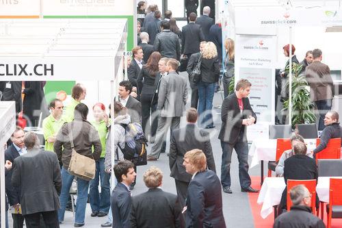 (C)fotodienst: Franz Pfluegl; Zürich - Am 01. und 02. April 09 öffnete in  Zürich die erste Online Marketing Messe ihre Pforten. Das Fachpublikum informierte sich über digitales Marketing. Besonders im Vordergrund stand: Online-Vermarktung, Performance Marketing, E-Mail Marketing, Suchmaschinen-Marketing, Affiliate Marketing, Podcast-, Video-, Streaming-, IPTV-, WebTV-Plattformen,  E-Commerce, Targeting, Tracking, Ad-Serving, Social Networks, u.v.m