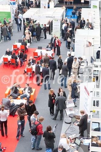 (C)fotodienst: Franz Pfluegl; Zürich - Am 01. und 02. April 09 öffnete in  Zürich die erste Online Marketing Messe ihre Pforten. Das Fachpublikum informierte sich über digitales Marketing. Besonders im Vordergrund stand: Online-Vermarktung, Performance Marketing, E-Mail Marketing, Suchmaschinen-Marketing, Affiliate Marketing, Podcast-, Video-, Streaming-, IPTV-, WebTV-Plattformen,  E-Commerce, Targeting, Tracking, Ad-Serving, Social Networks, u.v.m