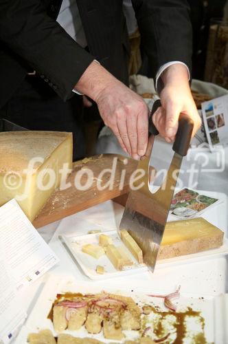 (C) fotodienst/Gudrun Krieger - Wien 26.02.2009 - Erste Slow Food Produkte aus Österreich – 'Qualität, Geschmack und Bio-Genuss'. Pressekonferenz Foto: Verkostung