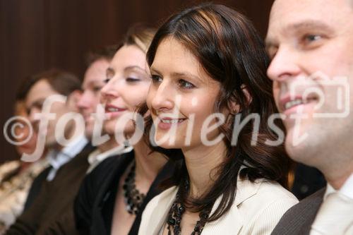 (C) fotodienst/Anna Rauchenberger - Wien, 25.02.2009 - Daniela Zeller präsentiert ihr neues Buch 'So werden Sie gehört - Richtig reden, professionell präsentieren, authentisch auftreten'. FOTO: Daniela Zeller, Moderatorin, Coach, Sprecherin und Trainerin für Erwachsenenbildung 2.v.r.