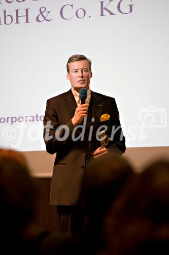 ©fotodienst/Thomas Rathay

Stuttgart 04.02.2009

Axia Award Verleihung im Mercedes Benz Museum durch die Firma DELOITTE

FOTO: Hartmut Jenner (Geschäftsführer der Alfred Kärcher Vertriebs-GmbH)