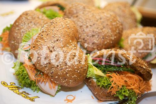 © Fotodienst/Nadja Meister. Wien 11.2.2009 Ab sofort bieten viele österreichische Bäckereien als gesunde Jause ein „Herzweckerl“ an – eine Kampagne des Fonds Gesundes Österreich (FGÖ)