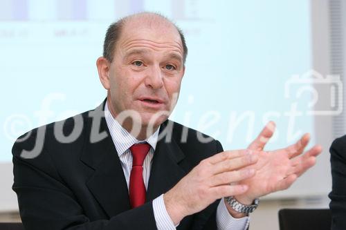 (C) fotodienst/Anna Rauchenberger - Wien, 11.02.2009 - S&T präsentierte die Jahresergebnisse 2008 im Grand Hotel Wien. S&T konnte das Geschäftsjahr 2008 mit guten Q4 abschließen, Service und Consulting Geschäft wächst weiter. FOTO: Christian Rosner, CEO S&T