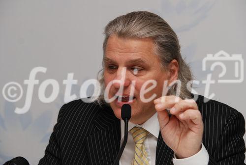 (C) Jürgen Zahrl - Wien 26.01.2009 - UPC Austria - Jahrespressekonferenz, Pressegespräch aus Computer/Telekommunikation. FOTO v.l.: DI Thomas Hintze (Vorsitzender der Geschäftsführung von UPC Austria).