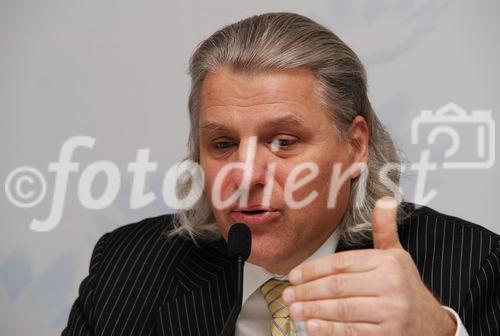 (C) Jürgen Zahrl - Wien 26.01.2009 - UPC Austria - Jahrespressekonferenz, Pressegespräch aus Computer/Telekommunikation. FOTO v.l.: DI Thomas Hintze (Vorsitzender der Geschäftsführung von UPC Austria).