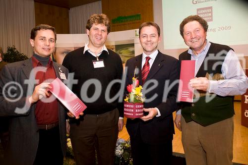 (C) fotodienst/Erika Mayer- Salzburg, 22.01.2009. Heffterhof Salzburg - Vertreter von über 100 Regionen nahmen an der Bundestagung der Genuss Region Österreich am Donnerstag in Salzburg teil. Höhepunkt der Veranstaltung war ein Empfang des neuen Landwirtschaftsministers Niki Berlakovich, der die Fortführung der erfolgreichen Initiative versprach. Die Genuss Region Österreich soll qualitativ und quantitativ weiter vertieft werden. (v.l.n.r.): Michael Prochazka, Ilmar Tessmann,Di. Niki Berlakovich, Rafael Pliemitsch